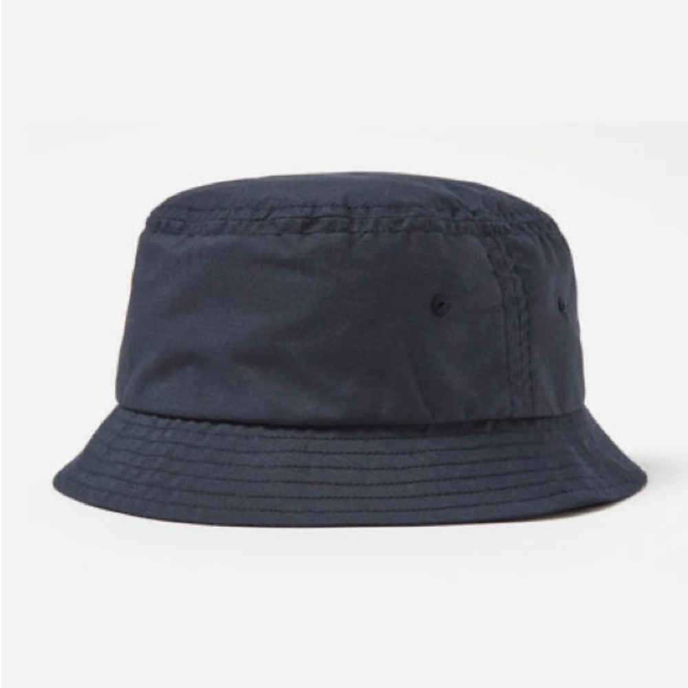 Universal works navy bucket hat. Size medium. NWT.